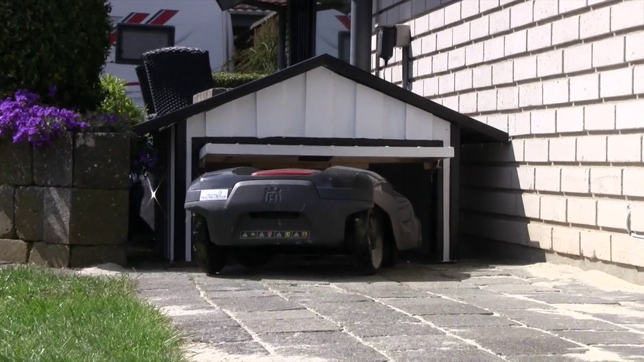 Automower garage for Husqvarna 310