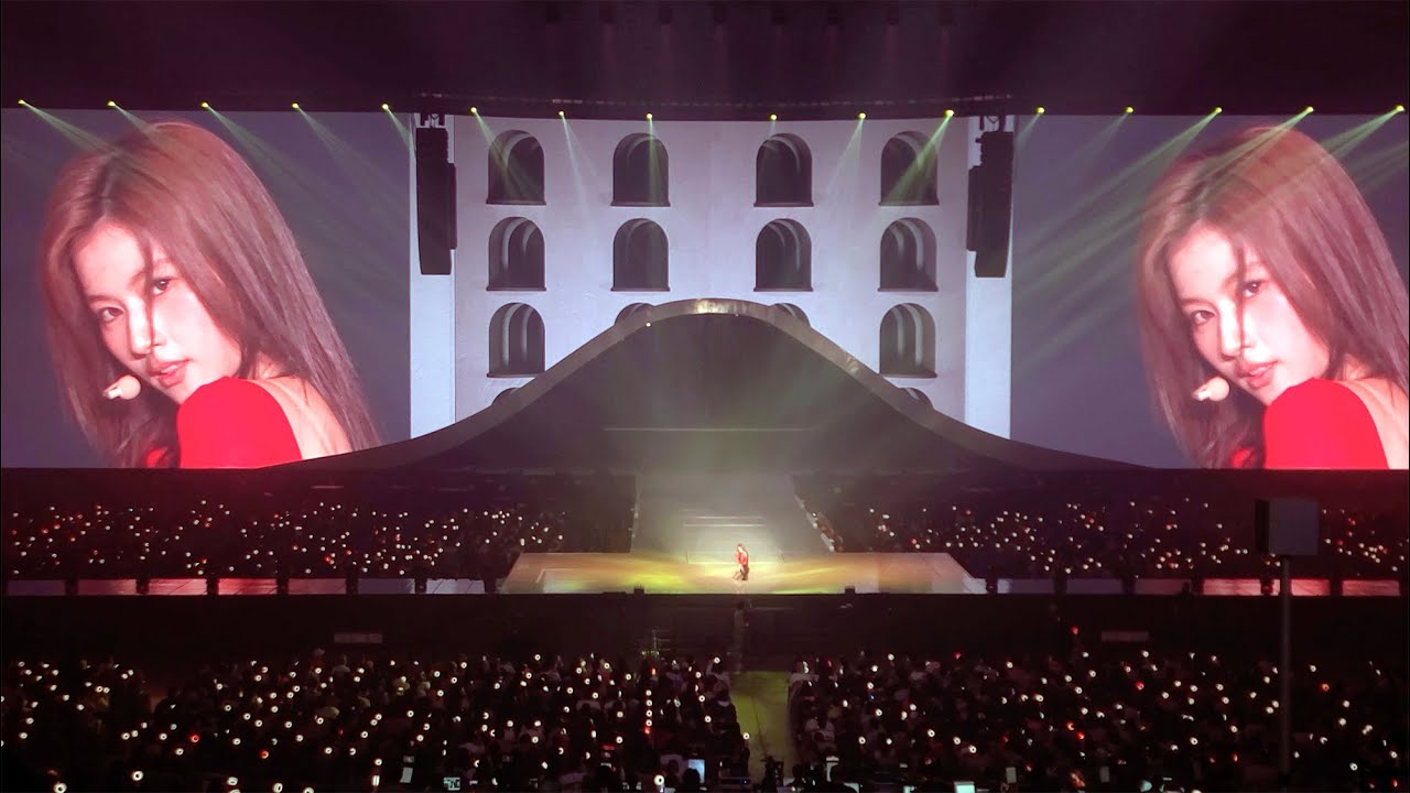 TWICE concert Sana Solo Stage  트와이스 사나 솔로 무대 @230415 Twice World Tour 'Ready To Be' Seoul