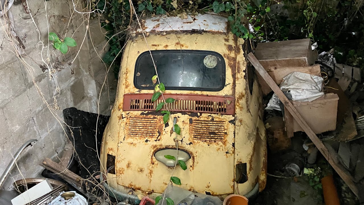 3 Wrecked Dorset Garage Finds - Vintage Fiat 500