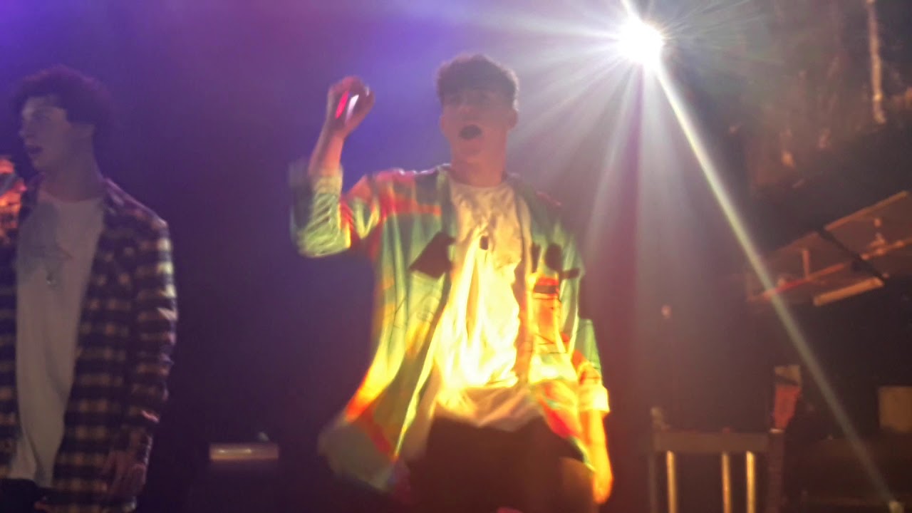 Flashing Lights - Roadtrip - Hero Tour - 7/10/19