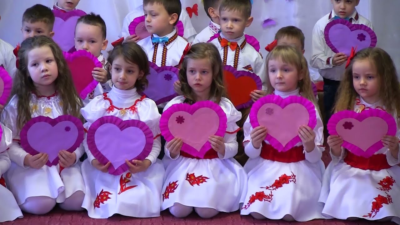 Свято весни у старшій групі.