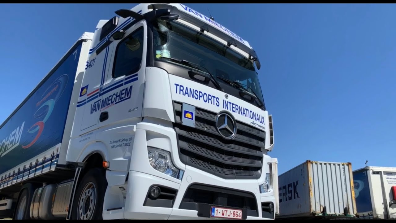 Prise en main Mercedes-Benz Actros 5 - Van Mieghem Logistics