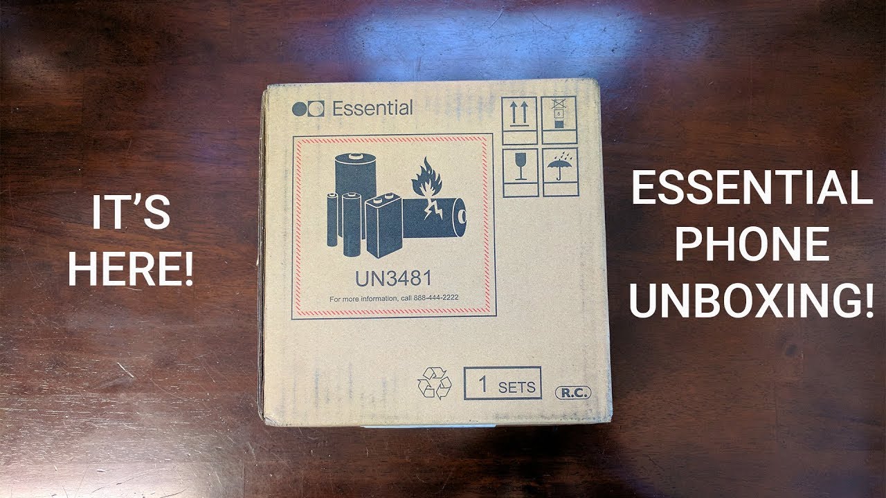 The Essential Unboxing - Quick Look At The Essential Phone PH-1