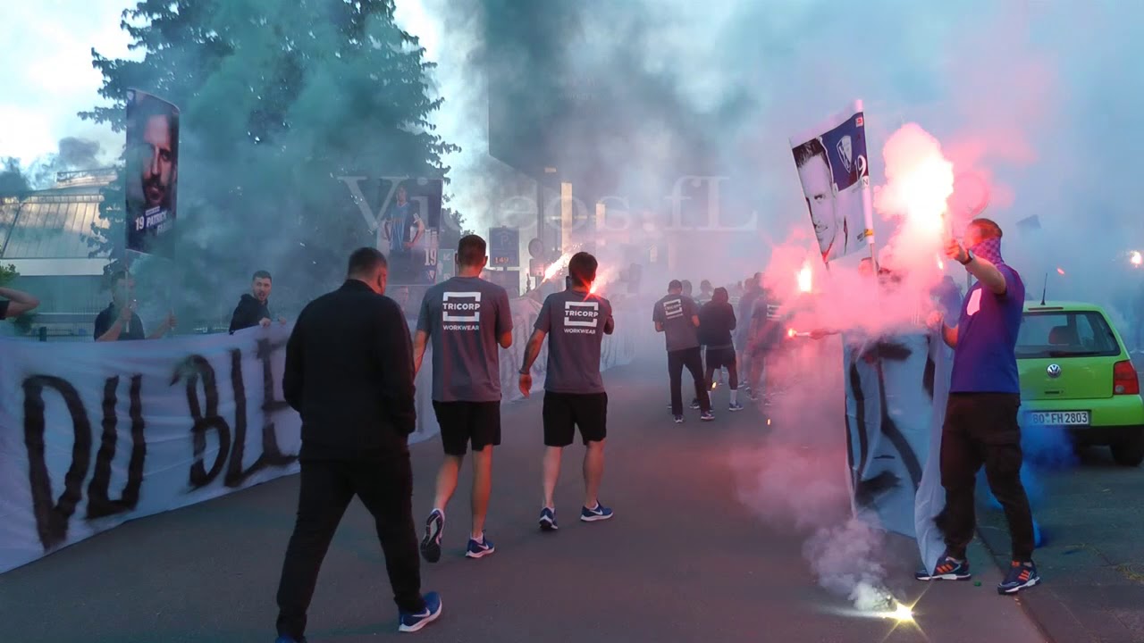VfL Fans verabschieden Patrick Fabian nach 20 aktiven Jahren beim VfL Bochum