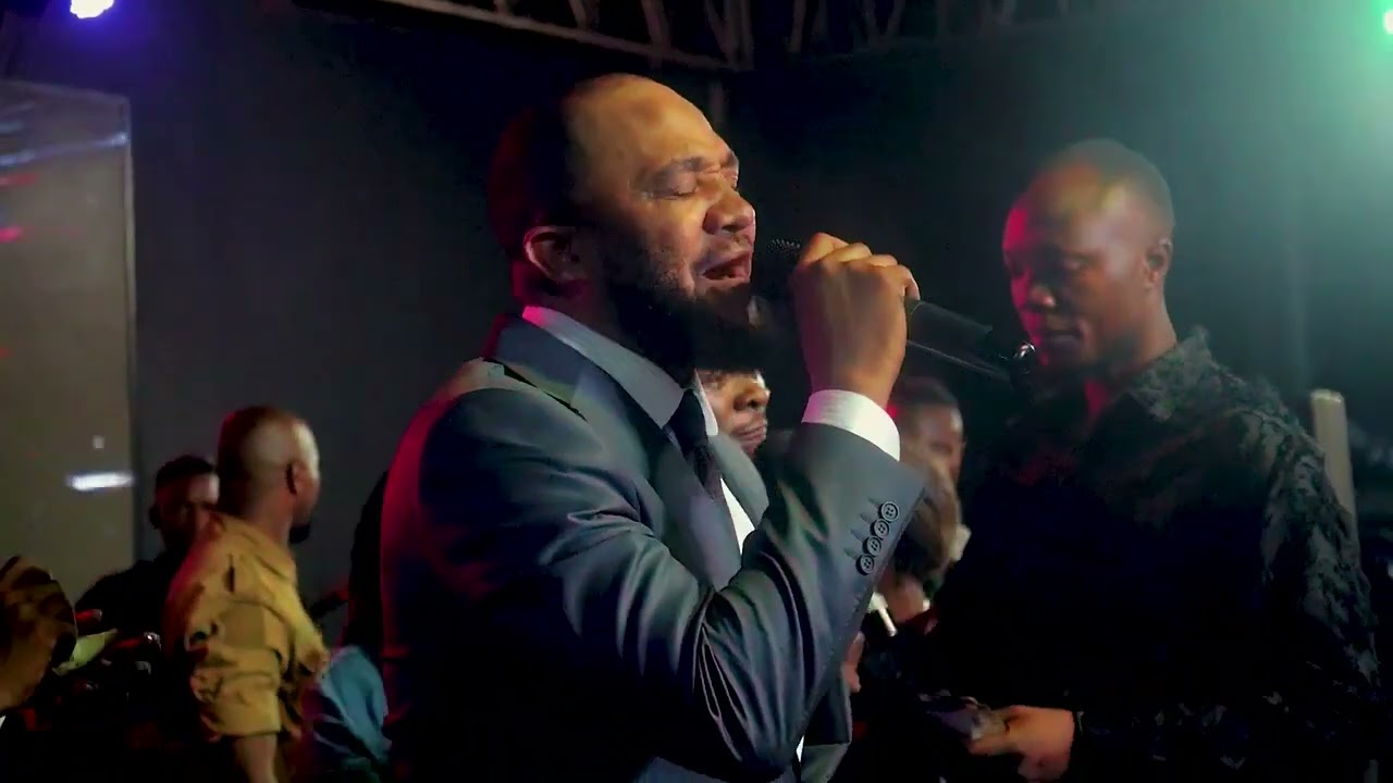 FELLY NGELEKA ,MIKE FLOR ET PROMESSE KALOMBO SUR LE MÊME PODIUM, KINSHASA EN FEU 🔥 SUIVEZ #reconcil