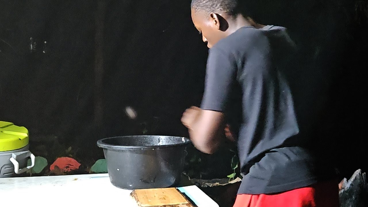 night pot chicken foot soup