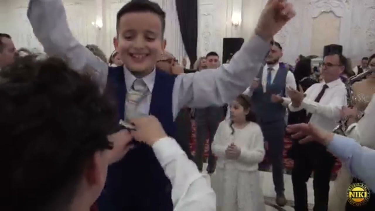 Ymer Bajrami & grupi KRISTAL ne dasem ne Suharek te Niki Production