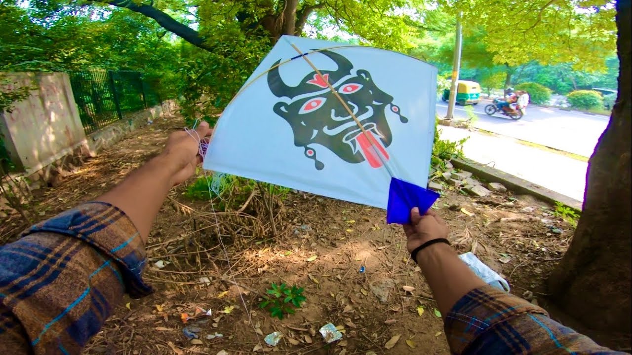 Bull Kite caught forest | kite catching kite flying | kite fighting