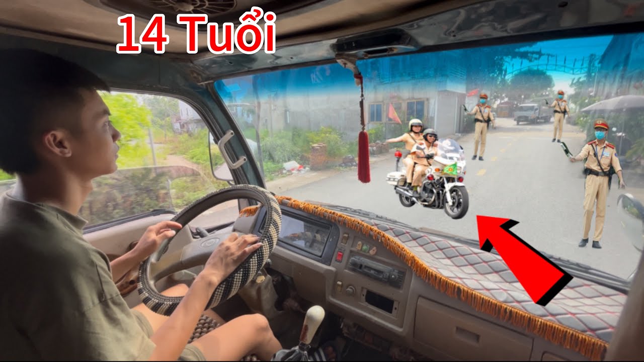 CẬU BÉ TÀI NĂNG LÁI Ô TÔ BEN HOA MAI VỚI TỐC ĐỘ KINH HOÀNG VÀ CÁI KẾT ?