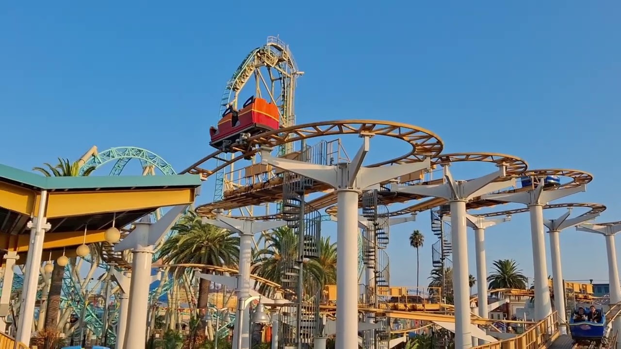Knott's Berry Farm - Coast Rider!