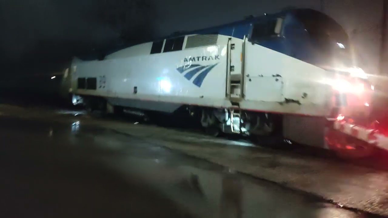 Amtrak's Cardinal line coming through Hamilton, Ohio