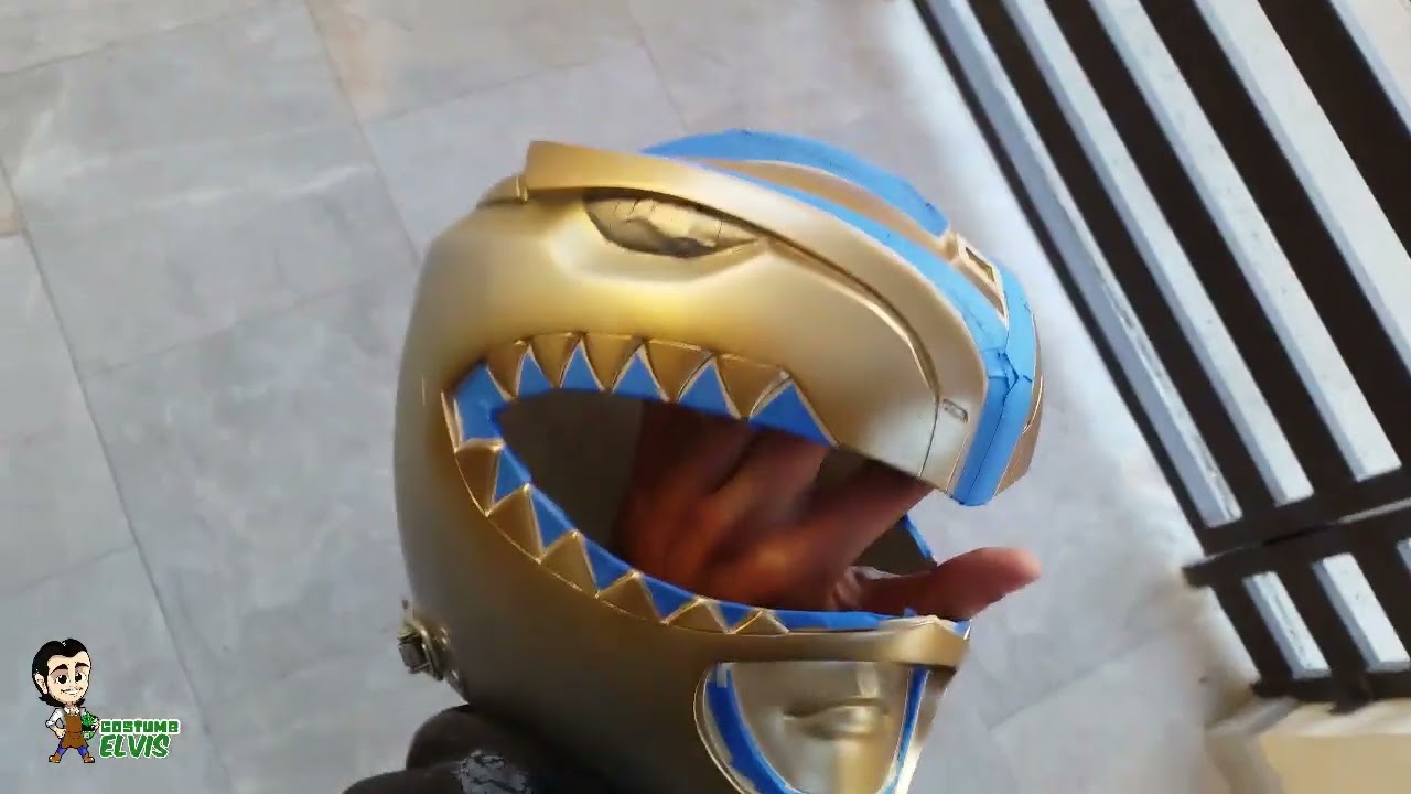 Green Ranger Bat in the sun Cosplay Time Lapse