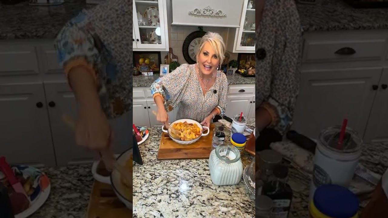 EASY PEACH COBBLER