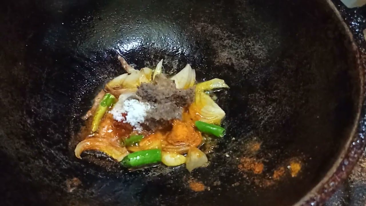 টমেটো দিয়ে বাটা ও পাবদা মাছ ভুনা রেসিপি। 