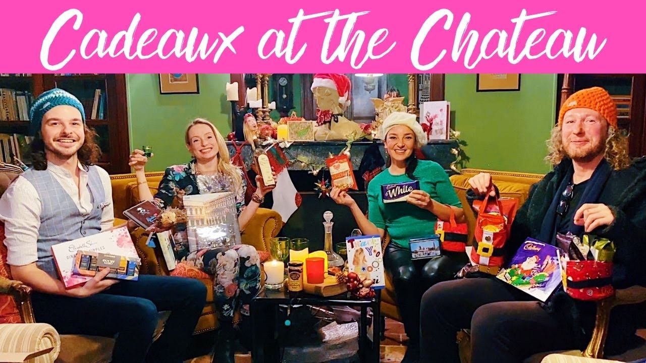 Cadeaux at the Chateau: CHRISTMAS GIFTS & DECORATIONS!