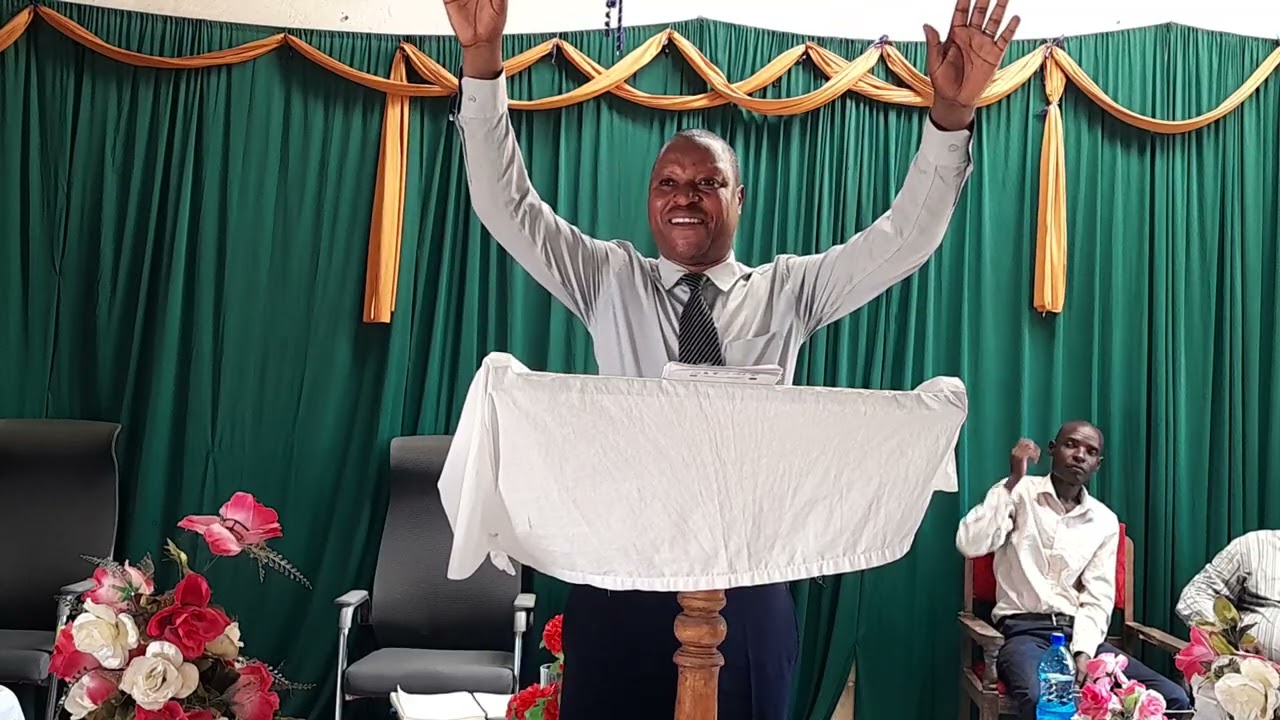 MWAKA WA KWANZA WA DARIO
