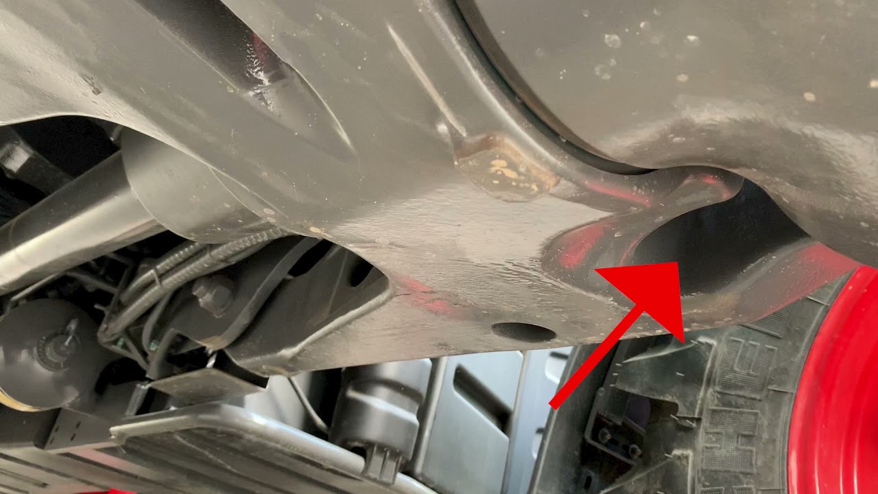 Where to Find the Grease Points on Fendt 500 and 700 Series Tractors | Fendt Maintenance
