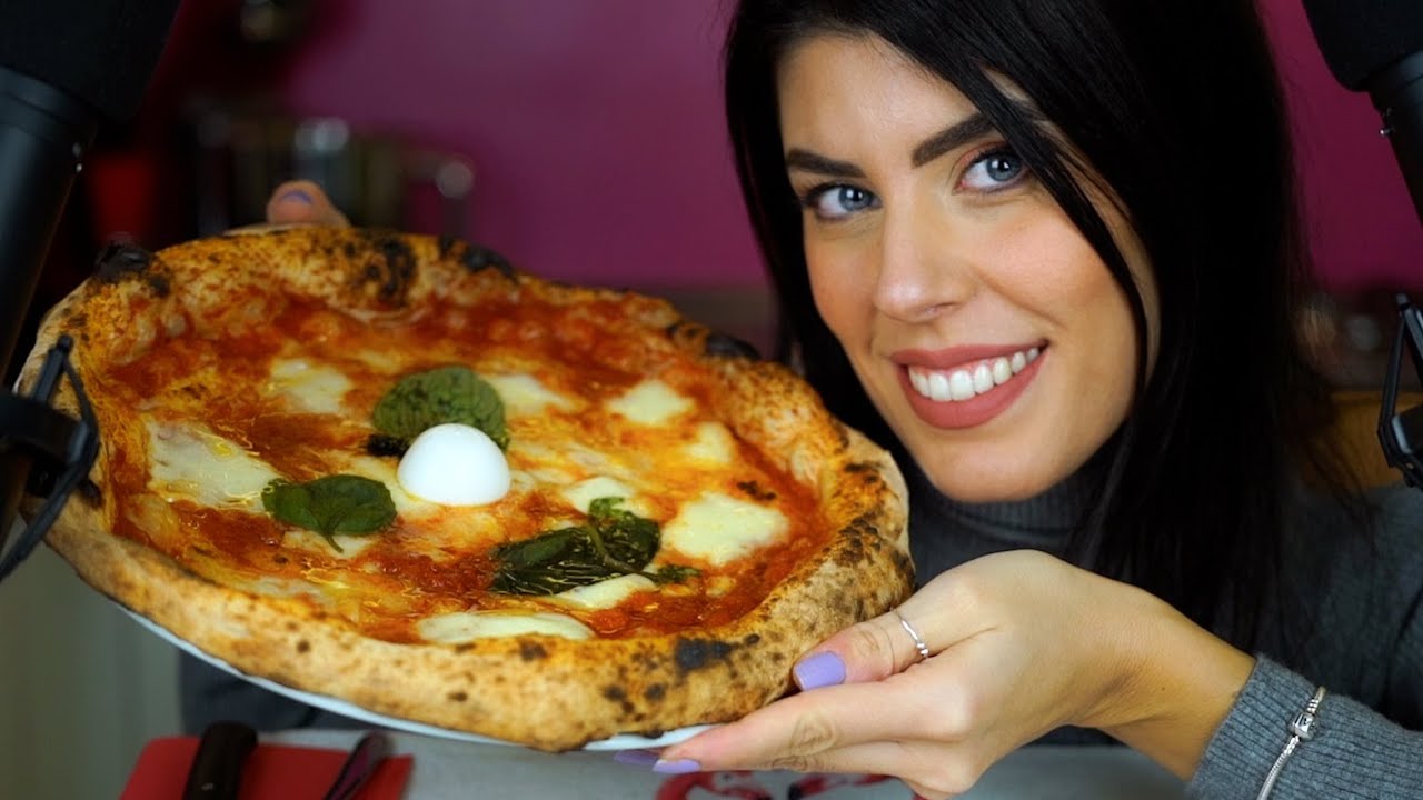 ASMR 🍕 PIZZA MUKBANG (Eating Sounds e Whispering)