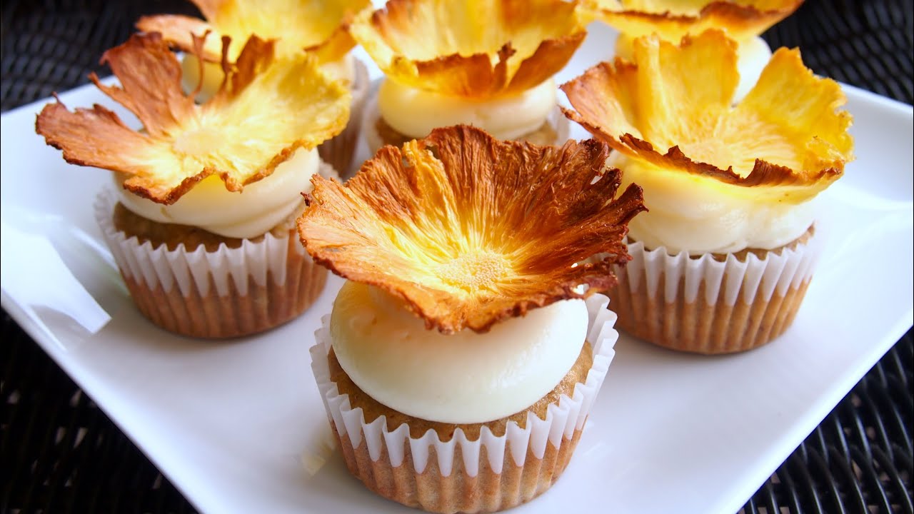 How to Make Hummingbird Cupcakes and Pineapple Flowers - Hummingbird Cake Recipe