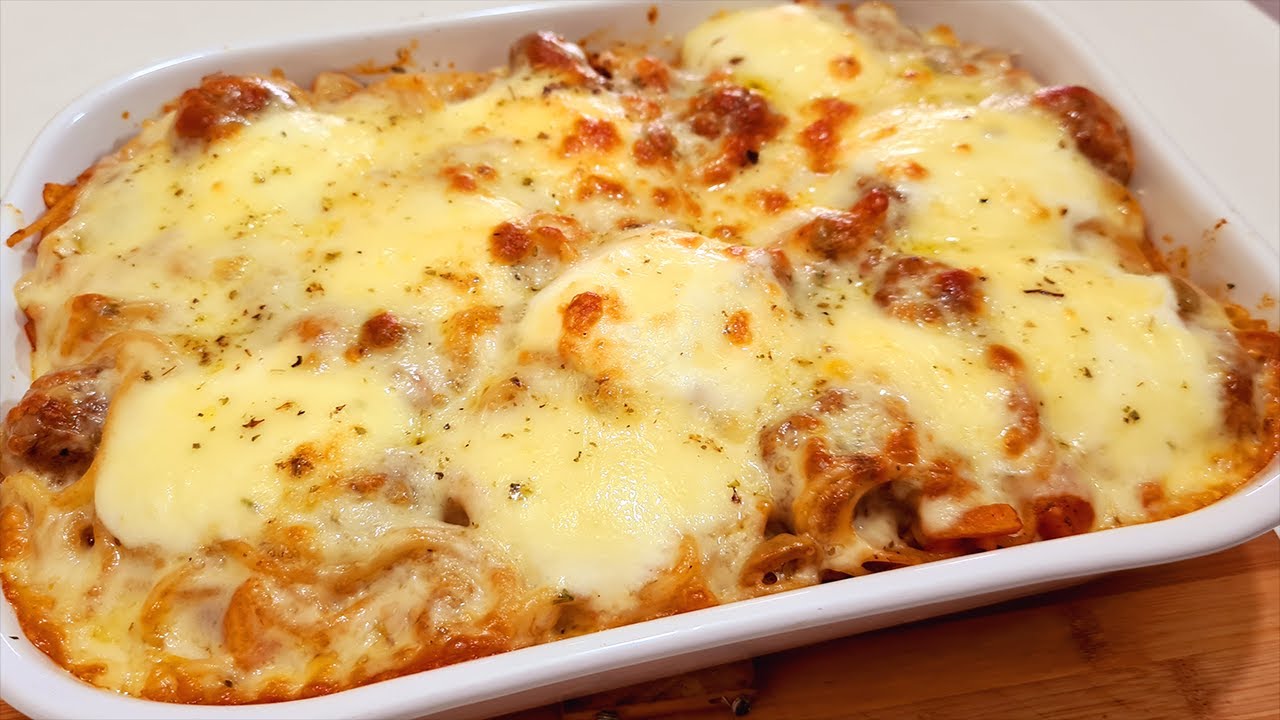 Já comeu macarronada gratinado no forno ? com almôndegas