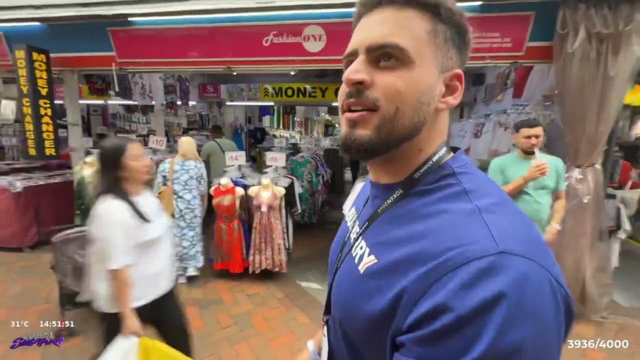 JON VLOGS E JHOW PELAS RUAS DE CHINATOWN EM SINGAPURA!