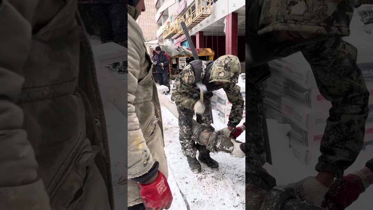 Сборка трассы. Стационарный бетононасос в работе.