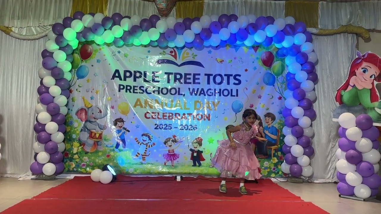 Small girl dance on Chittiyaan Kalaiyaan  at school function APPLE TREE TOTS SCHOOL , WAGHOLI , Pune