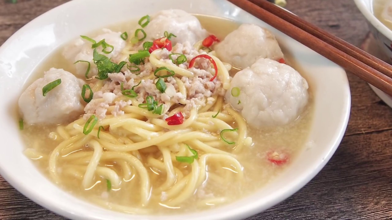 SUPER YUMMY Singapore Teochew Homemade Fishball Noodle Soup Recipe 潮州鱼圆面汤 Singapore Food Recipe
