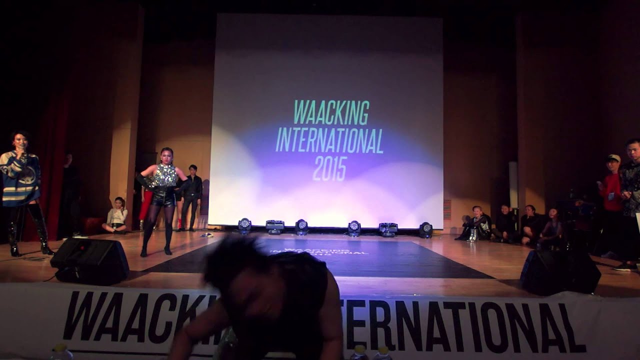Waacking International 2015 Semi Final IBUKI (WINNER) vs King Bear