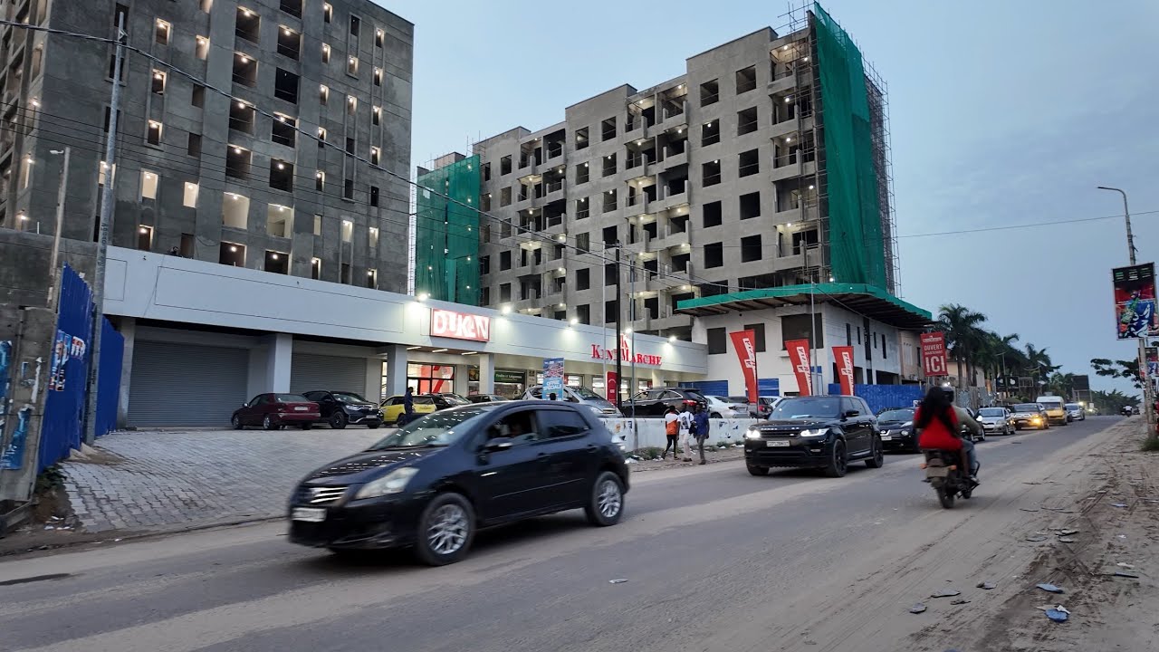 VLOGMAS: From a new construction in GB to the 1113 Building