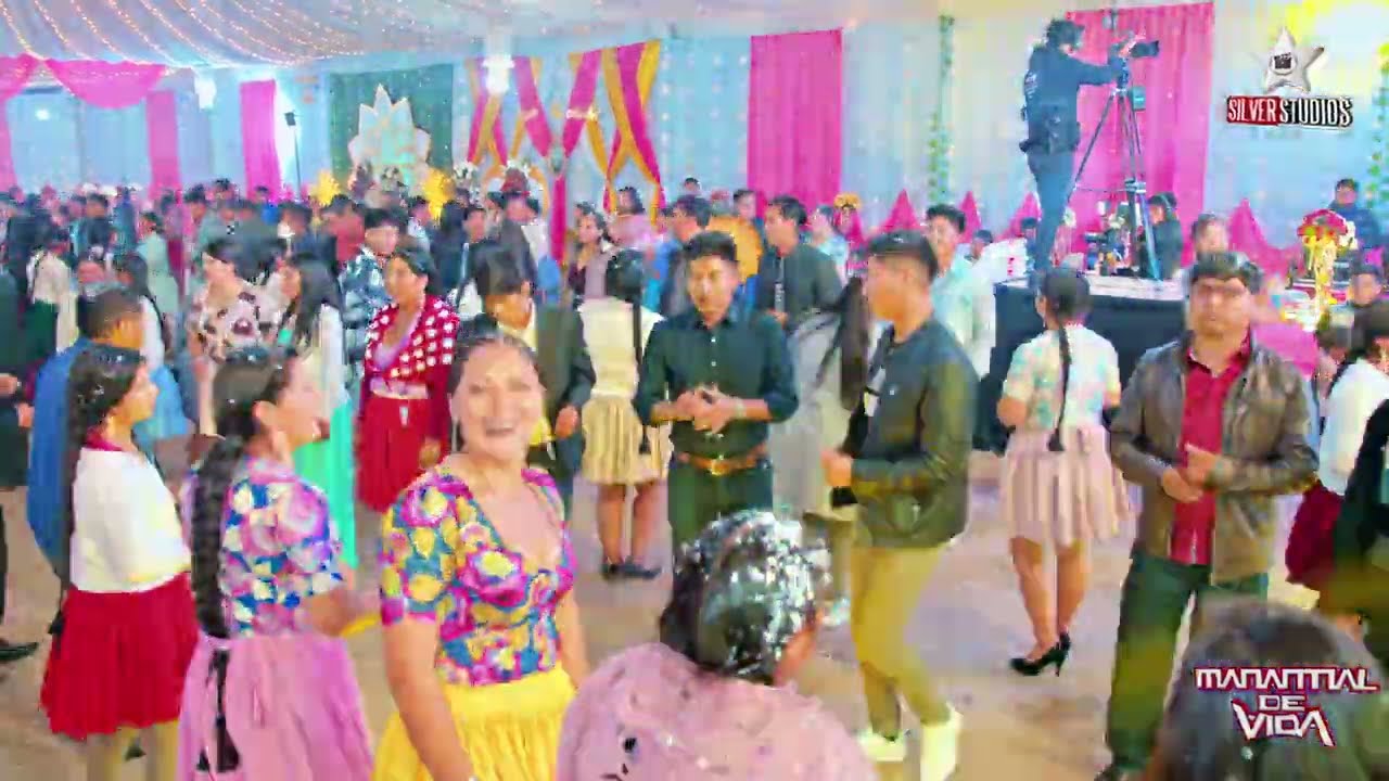 Efraín y Maribel Mix Cumbias Con Manantial de Vida Tiraque 2024