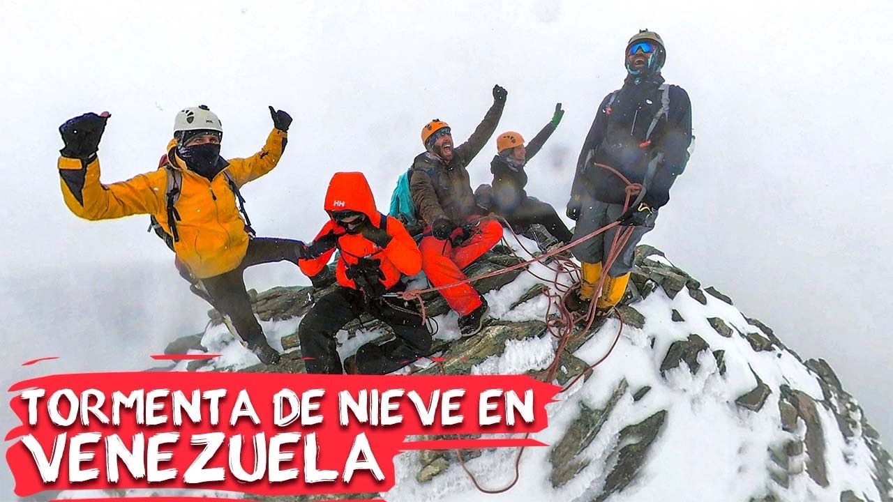 SUBIENDO AL ÚLTIMO GLACIAR DE VENEZUELA ❄️ I PICO HUMBOLDT 🏔️ I Dos Locos De Viaje.