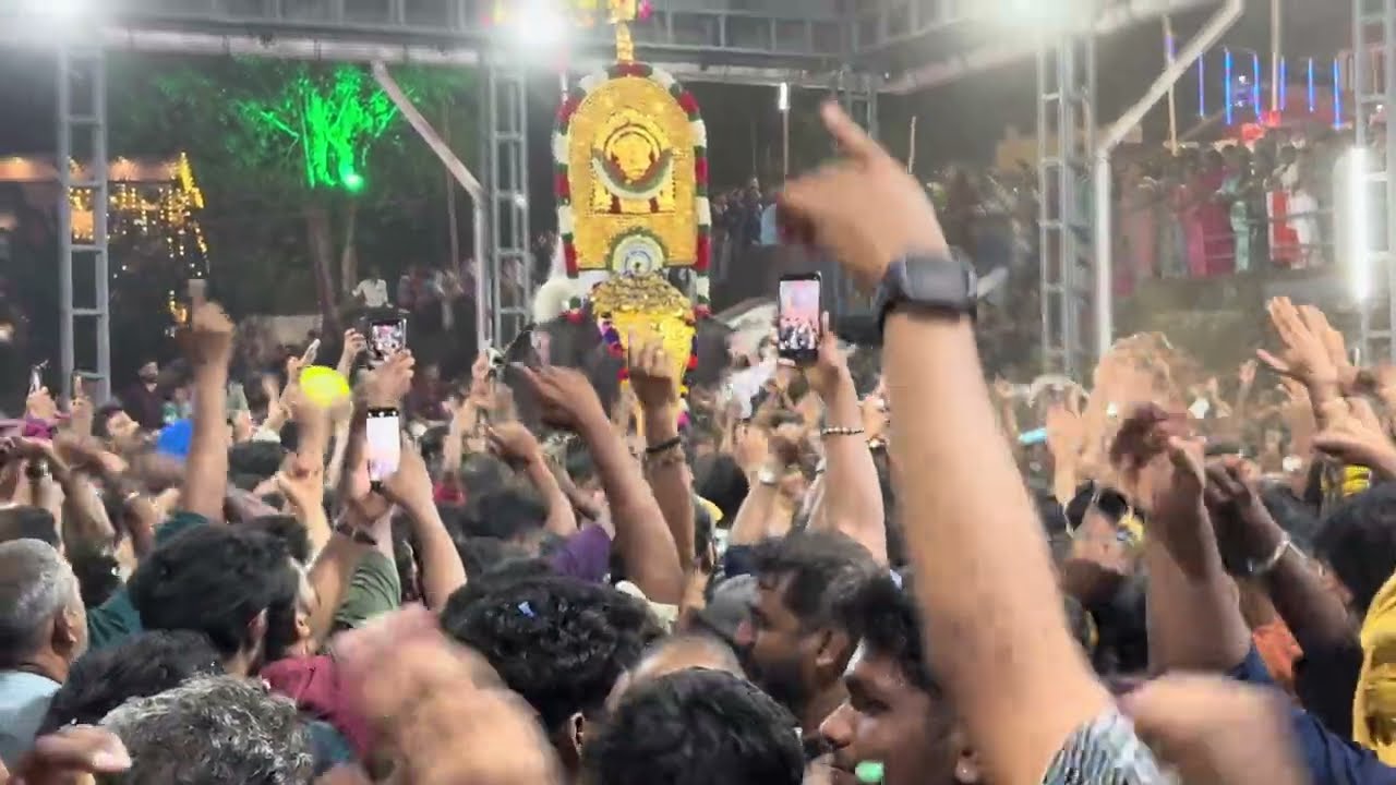 മേളത്തിൽ ഒരു പരീക്ഷണം. ...