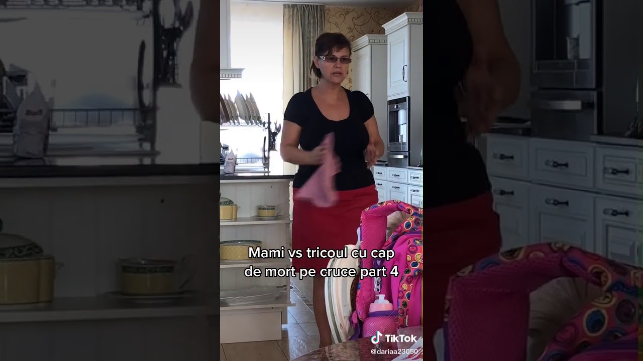 mami vs tricoul cu cap de mort