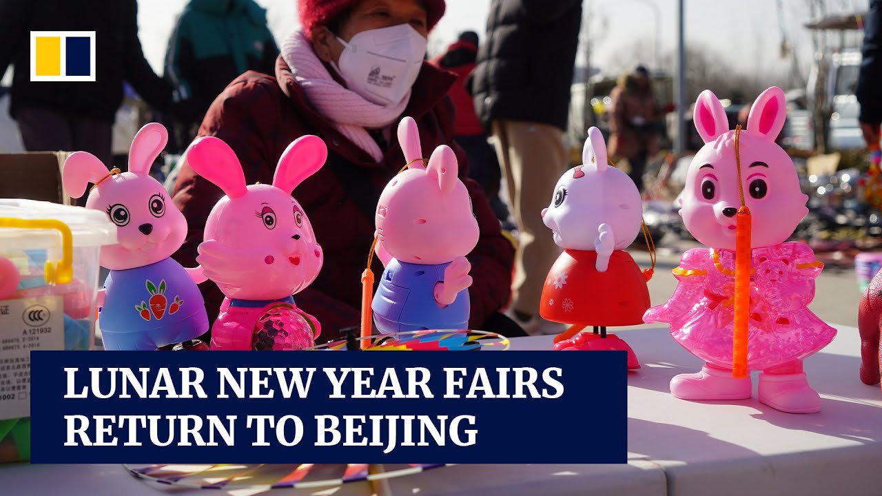 Busy Lunar New Year fair brings some relief to Beijing&rsquo;s small business owners