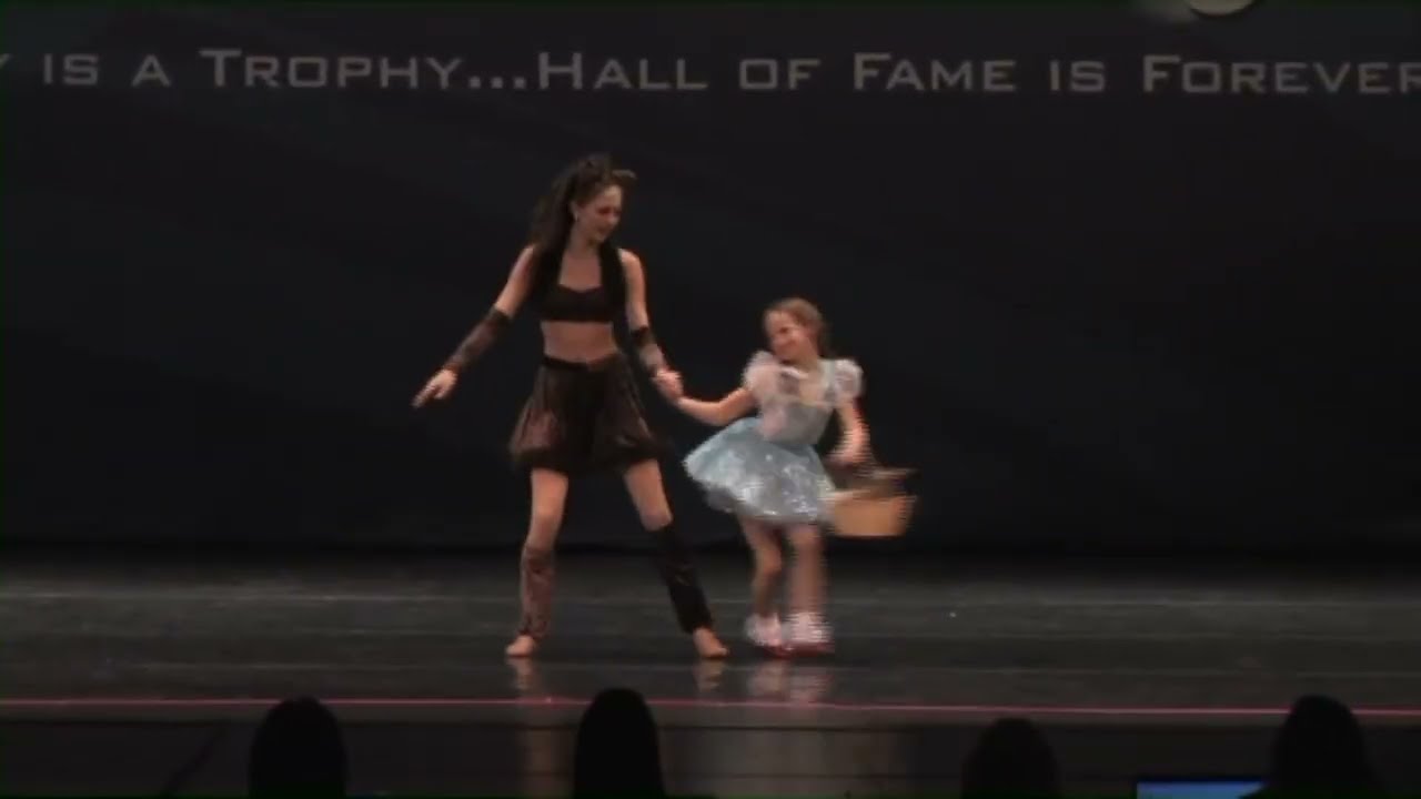 Junior Musical Theater Duet 2012 - Ease on Down the Road