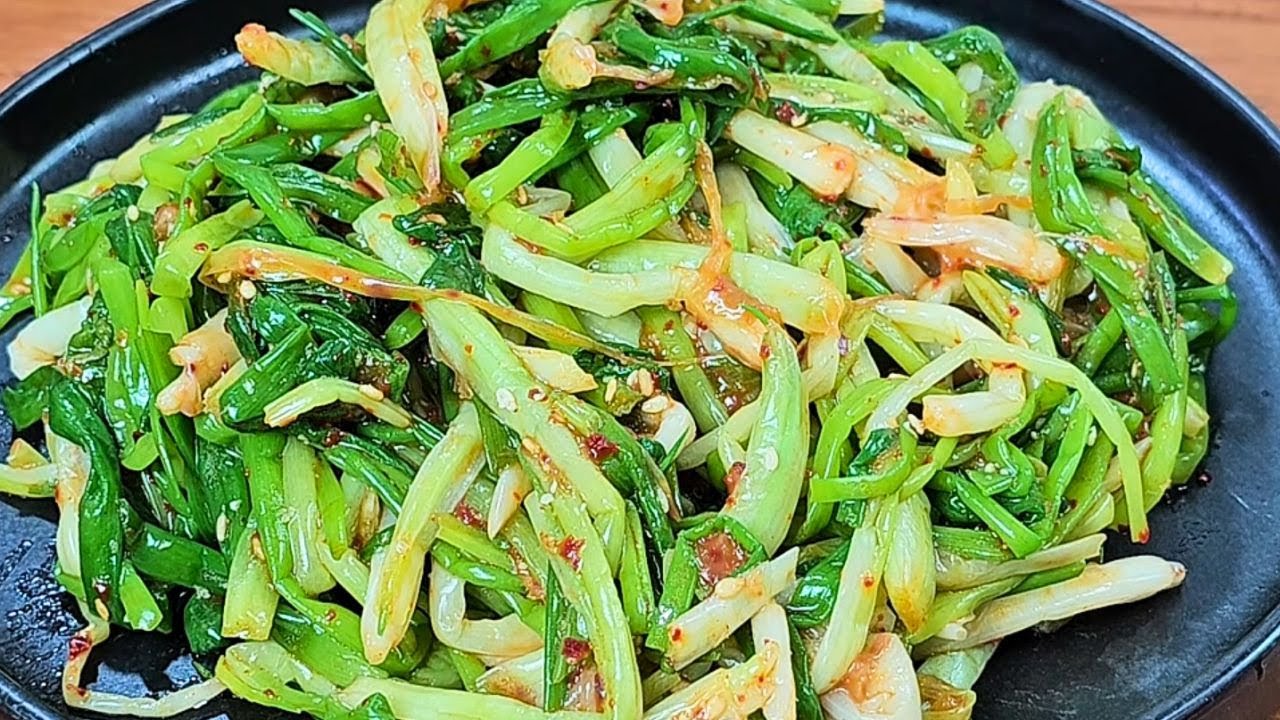 쪽파, 생으로만 먹지 마세요! 데쳐서 무치면 달큰하고 부드러운 쪽파나물