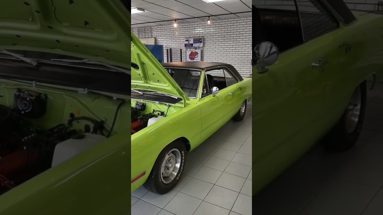 1970 Dodge Dart. Rare sublime 3 speed manual car. 