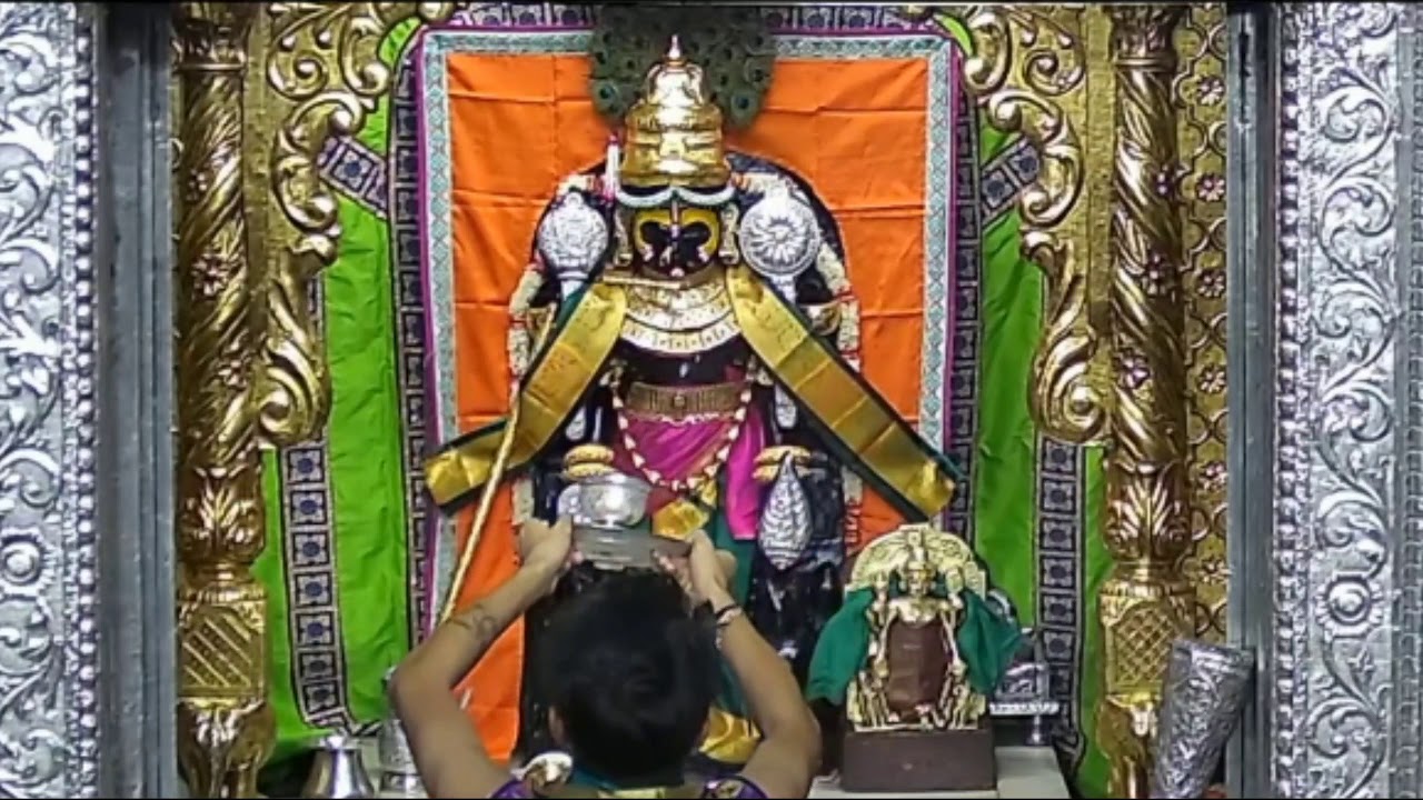 Dwarikadhishji ki Aarti