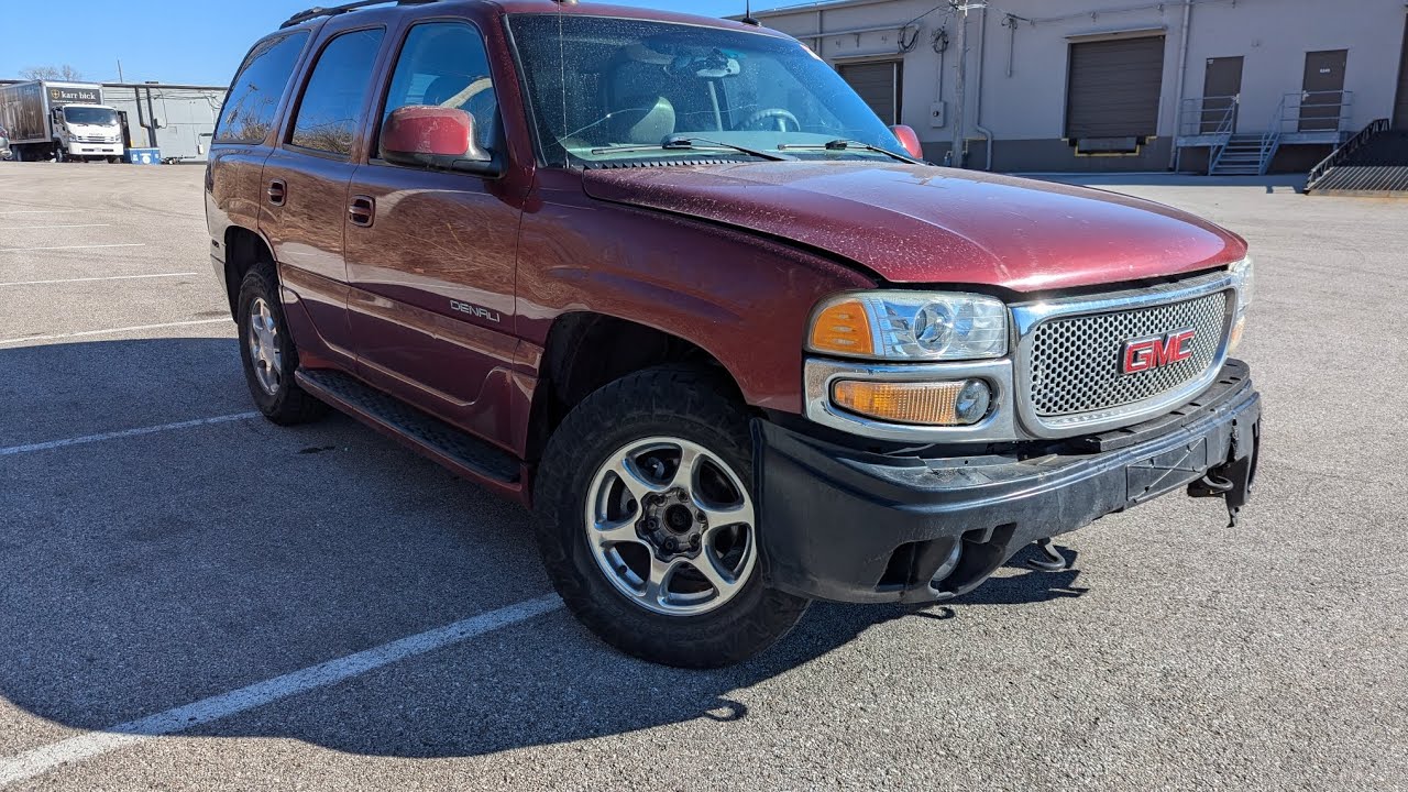 V8176C 2003 GMC Denali 
