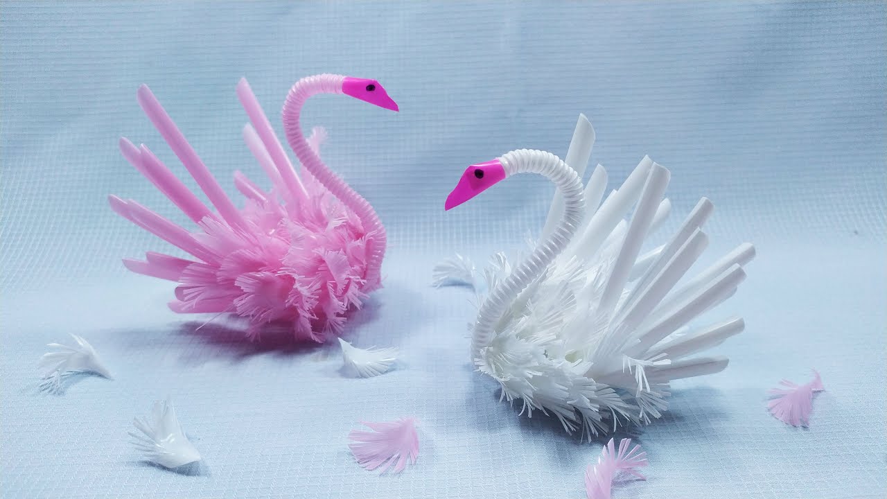 Соломенный лебедь своими руками || Как сделать лебедя из трубочки для питья