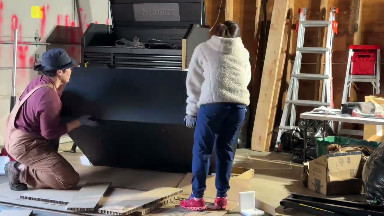 Assembly of Husky tool storage  