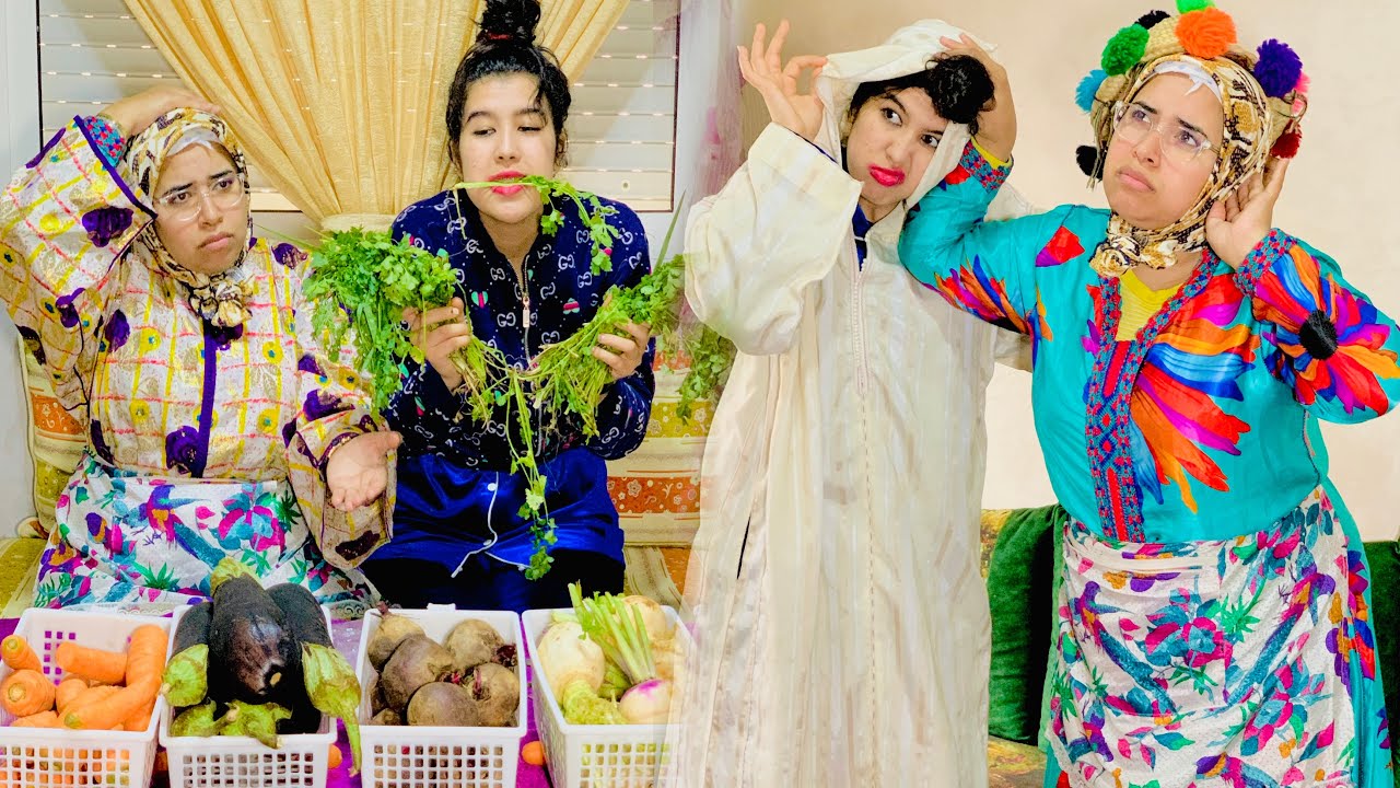 فيلم قصير : بعنوان 🔥 عائلة الحماق 🔥 فيلم كوميدي الأم ديالو صمكة 🤣 والأخت حمقة 😂 (فيلم كوميدي💯)