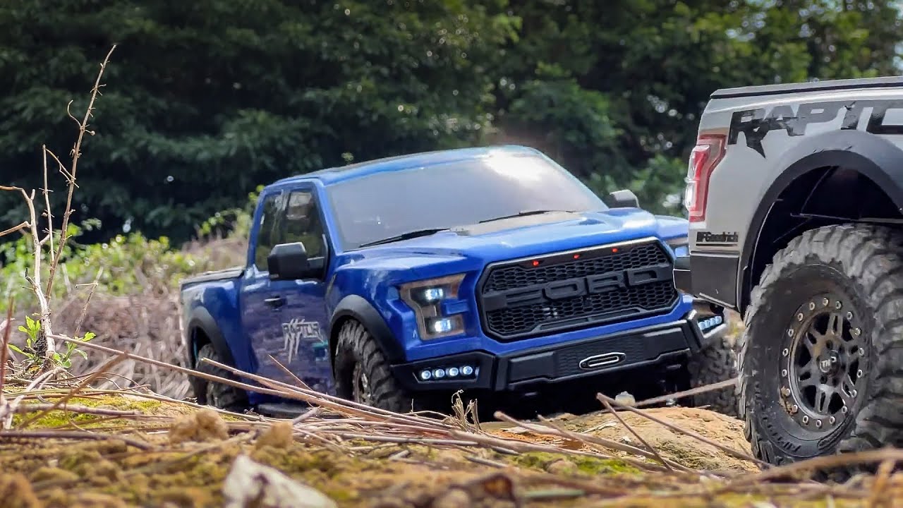 Группа радиоуправляемых внедорожников: Traction Hobby F150, Tank 300, Traxxas Trx4 Off-road Trail...