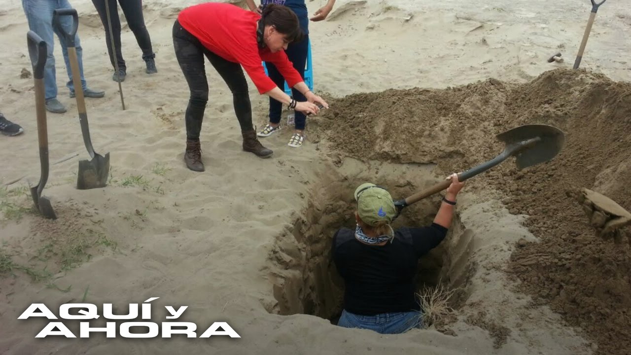 Madres mexicanas escarban fosas clandestinas con la esperanza de encontrar a sus seres queridos