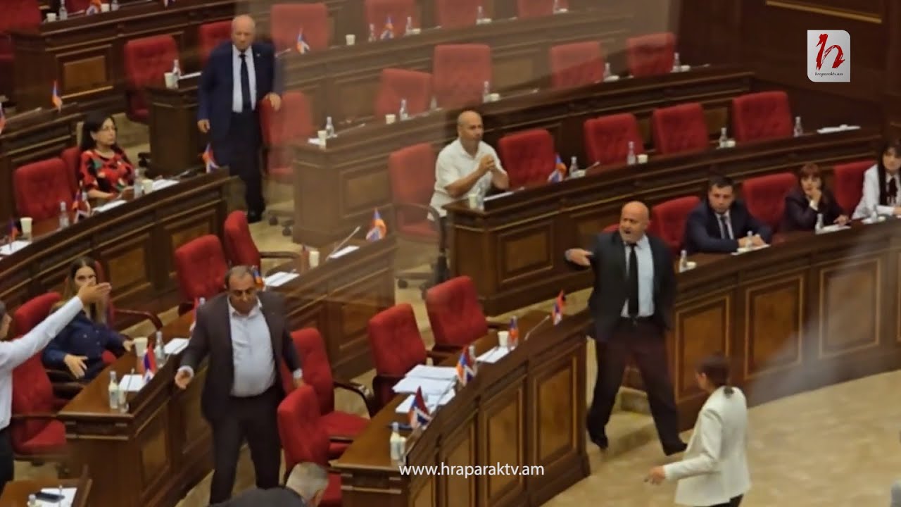 «Դու’րս արի հլը, արա’». Աղազարյանը «կատաղեց», երբ ՔՊ-ականները սկսեցին իրեն «ամոթ» գոռալ