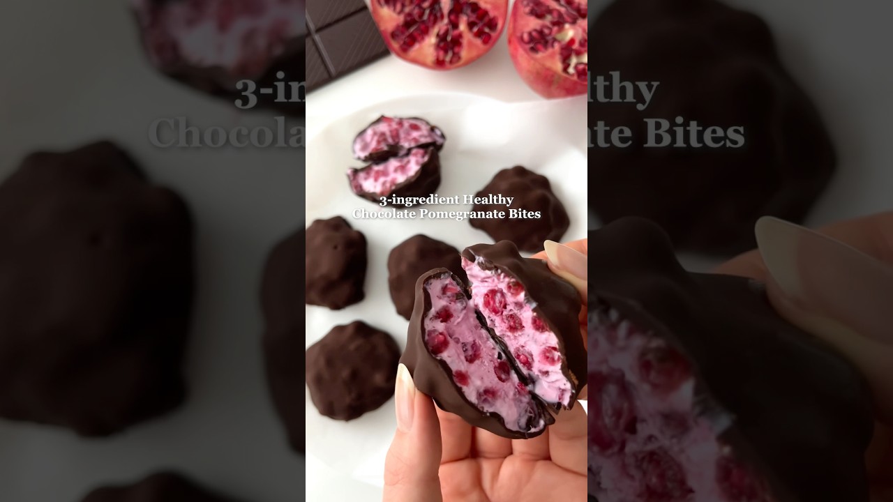 Healthy Dessert Idea: 3-ingredient Chocolate Pomegranate Bites😍 #healthyrecipes #easyrecipes
