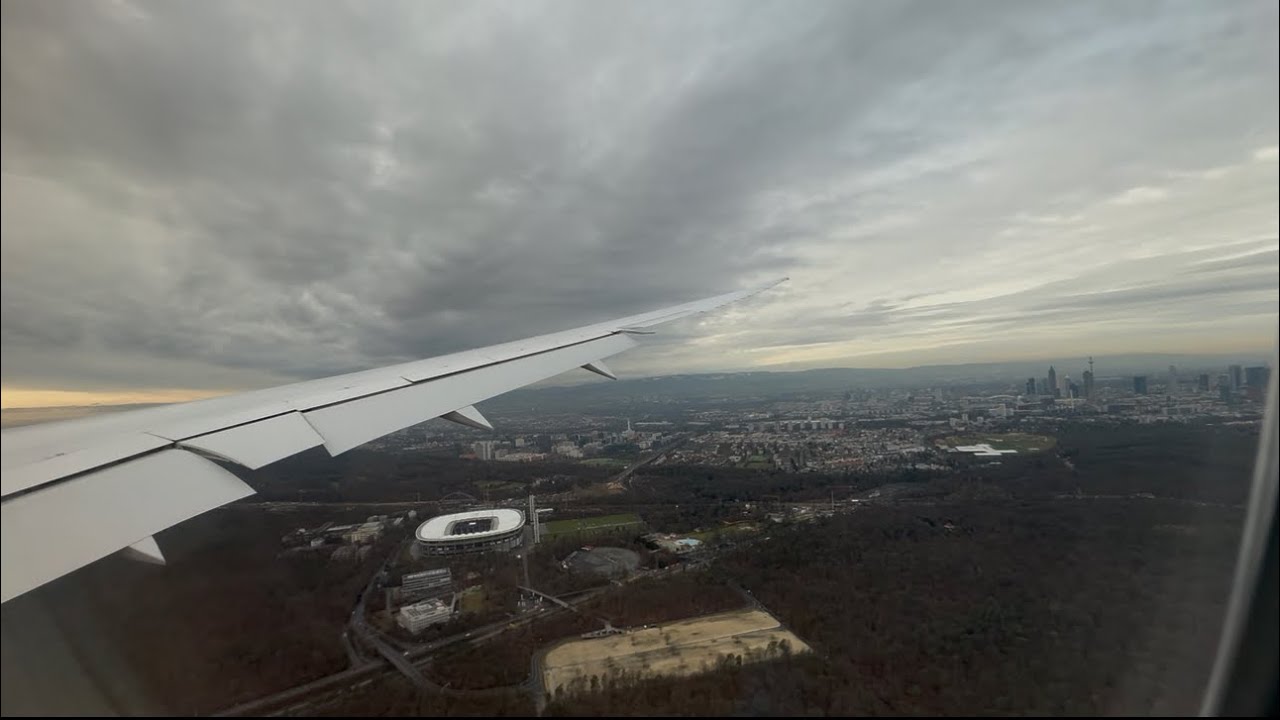 Landing Frankfurt (FRA/EDDF) - Lufthansa - Boeing 787-900 - D-ABPM - RWL 25L 