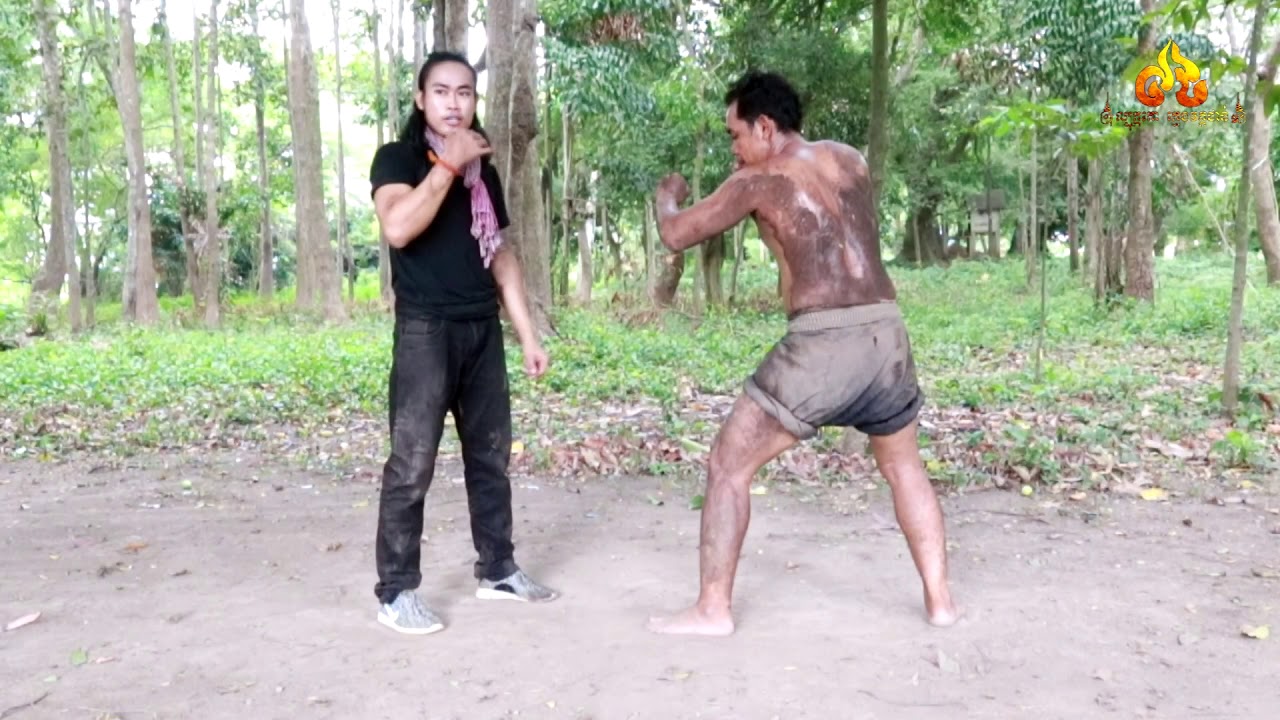ការបង្ហាញក្បាច់គុនល្បុក្កតោដោយលោកគ្រូឆនច័ន្ទវីរ: / Chhorn Chanvireak master Kun Bokator