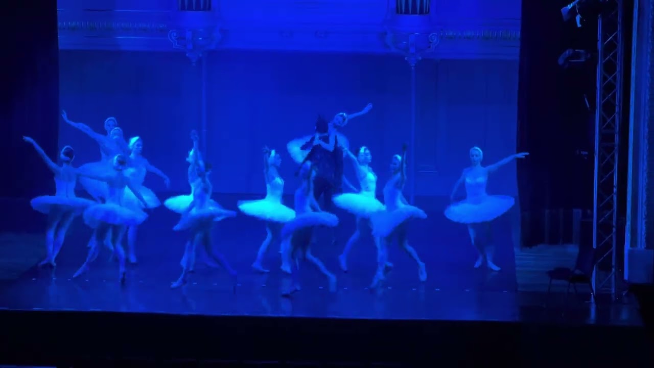 Tchaikovsky National Ballet - El lago de los cisnes 14 - Swan Lake